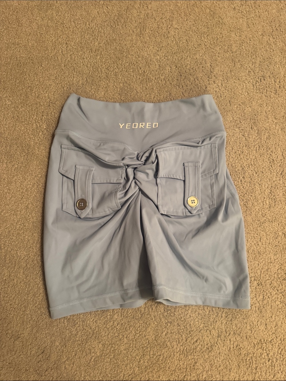 YEOREO Light Blue High-Rise Scrunch Pocket Gym Shorts